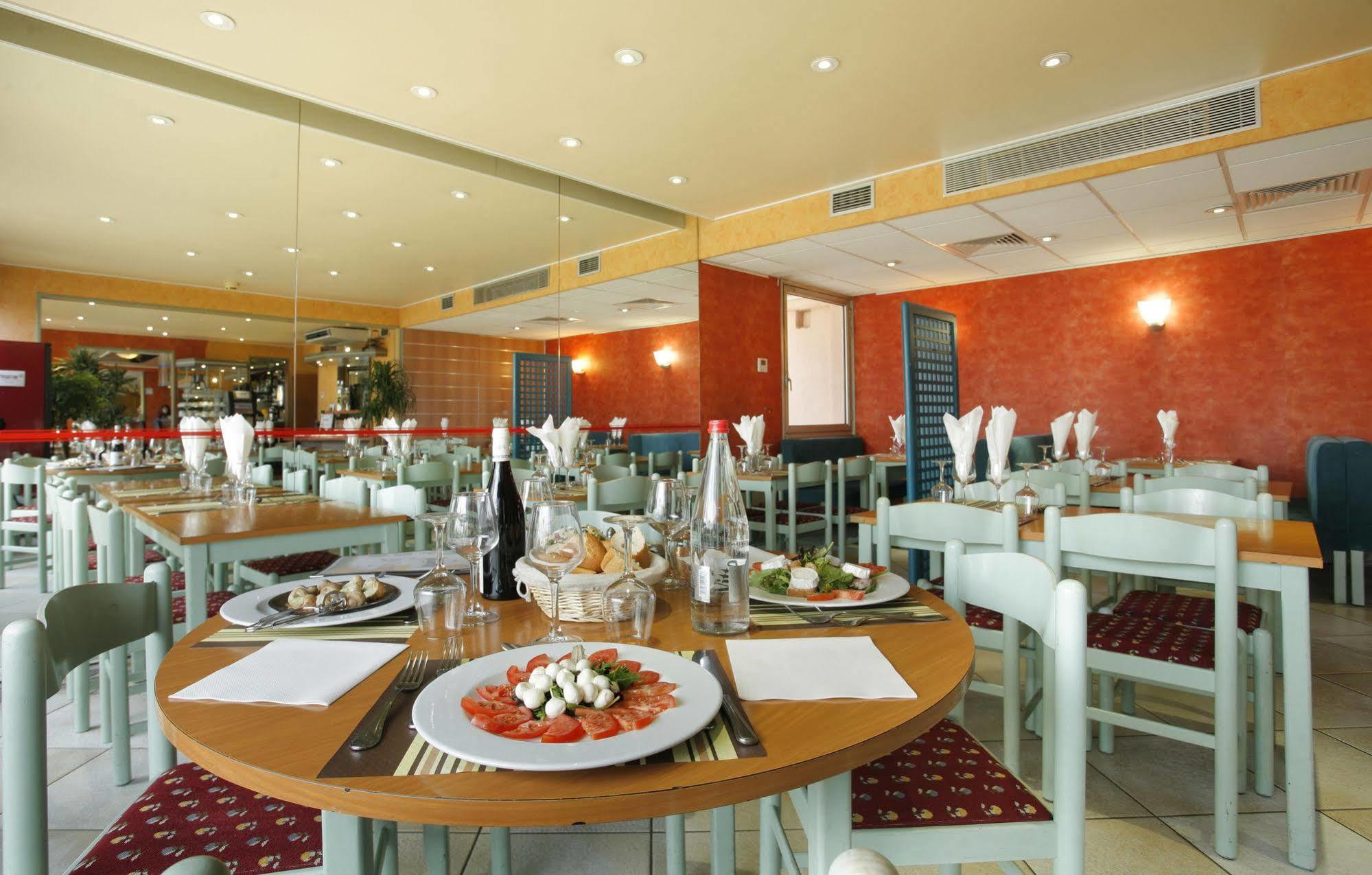 Hotel Originals City, Armony Dijon - Chenôve Dış mekan fotoğraf
